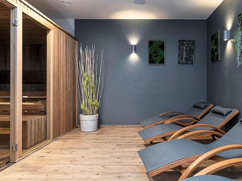 42F5DEED6E7F3D531B41FF233C7A40C2