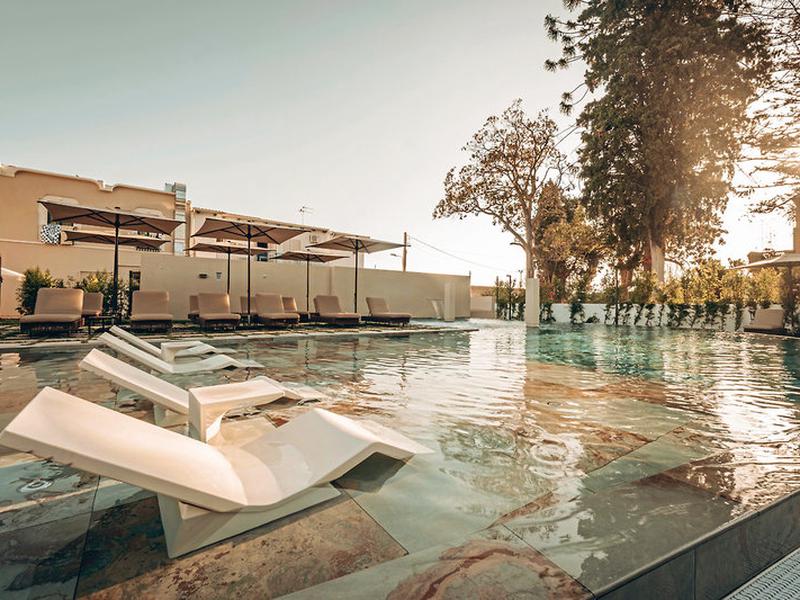 702747CB8EF3E09FC7AD1DFE5E243E92