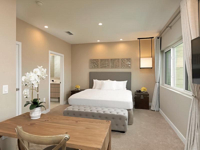 FD570C5E700D2A3A5CBFEC47D8070703