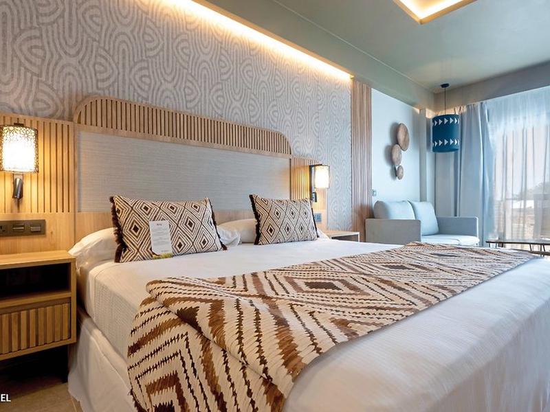 B61E4E829BB1B4F335904176463D2CAE