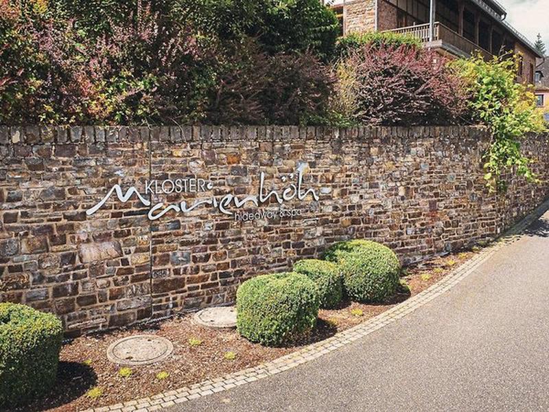 8821F220A17B04A6FD3B3C305448C14C