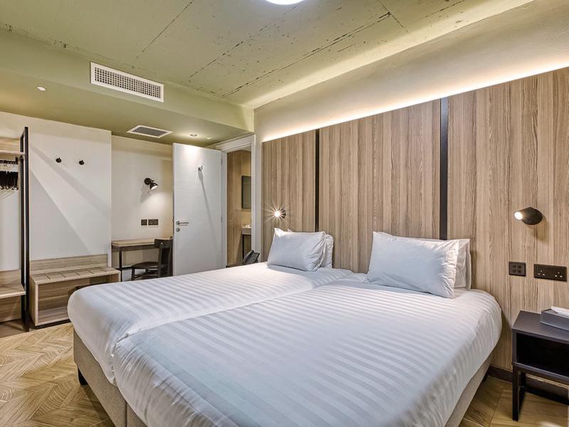 533633166832B049730F5D753807E2BB