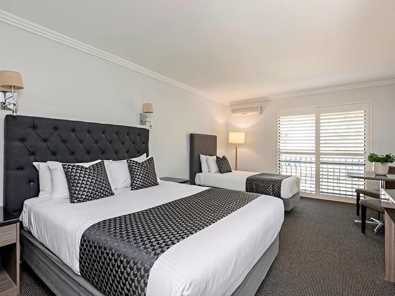 50F4DCC8C41F62ADEBBF1A8AA7DC61D0