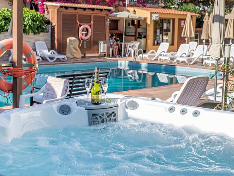 18BCDBDEA4C53FA3167BEEA0362A355E