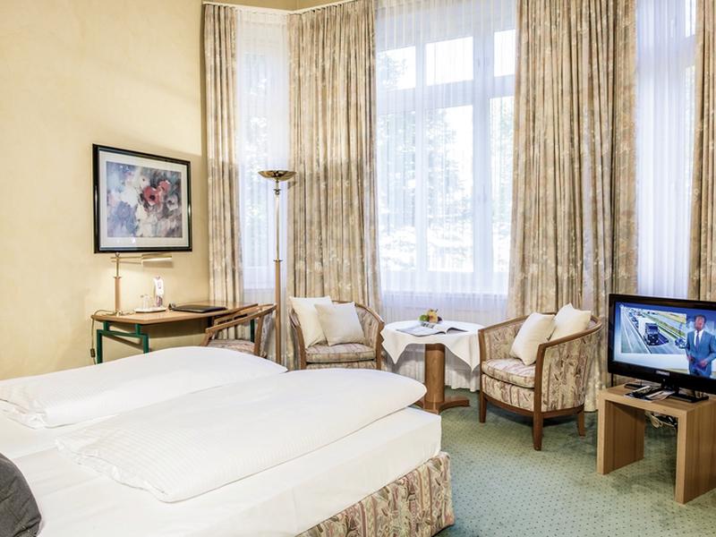 E9B84378BA7741C33E0C4C055928DD77