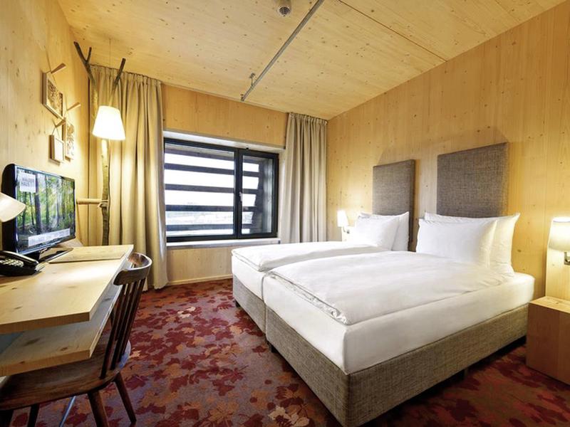 EAC6F8182D543054968D5B77BAD98674