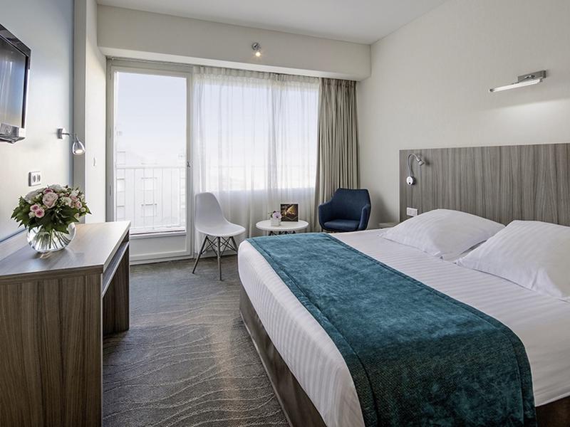 BF3E84A90EF930018DC228A5D1B9E144