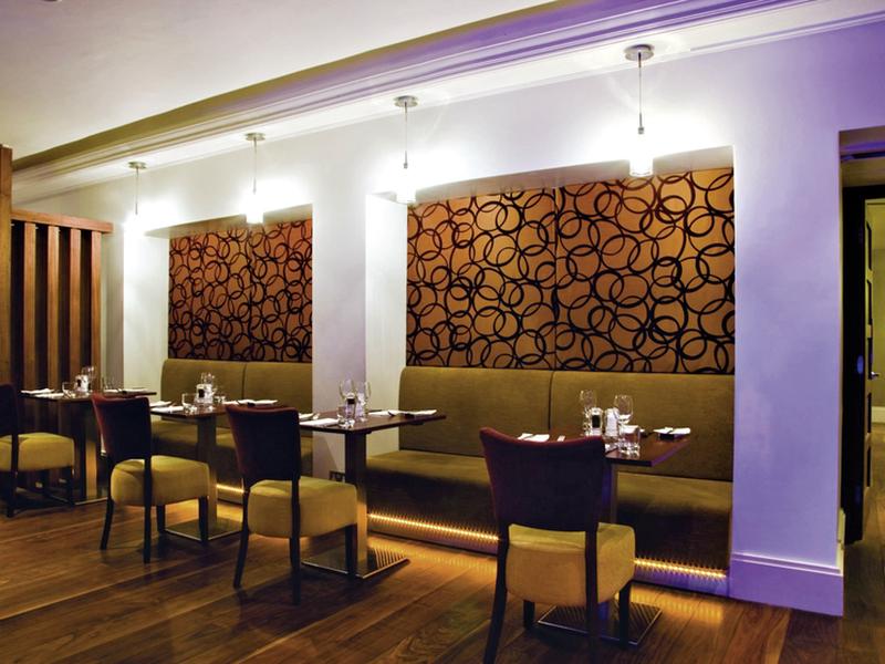 18A580D553CB6A487EBA30A10E2DFD51