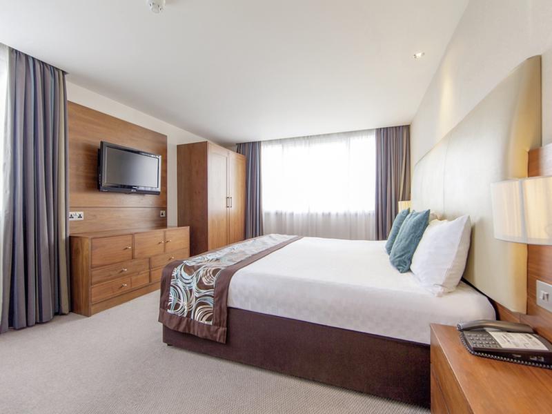 ACD03B566B69B8E9DEFA33A8F9928455