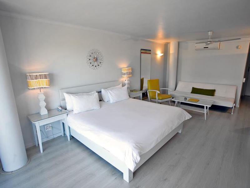 DEEEC2B8E8362FF4A53CDF192AF47E59