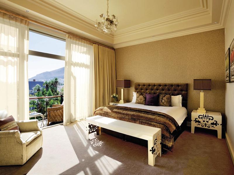 ADEECD831A7544E00309E5D0A4FF3B14