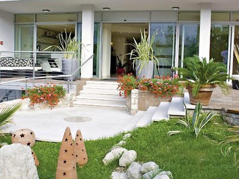 74C860FFE1802F79AD0D67CD0C13B395