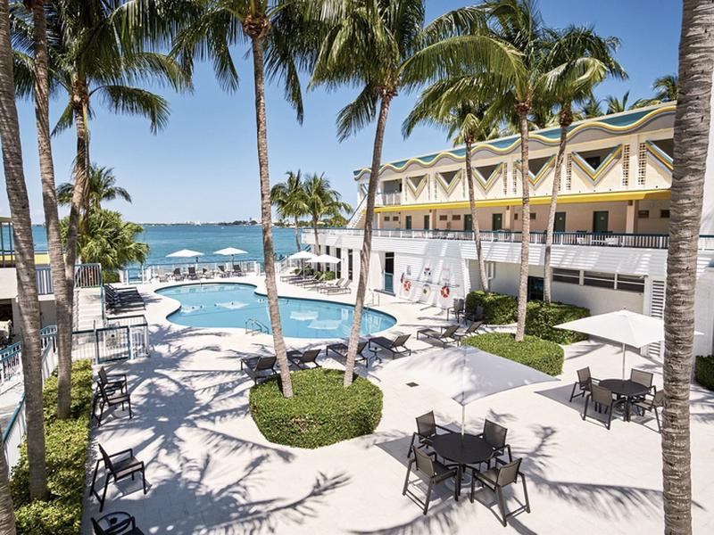 112004722DEF922EBE67311DF9DF40F6