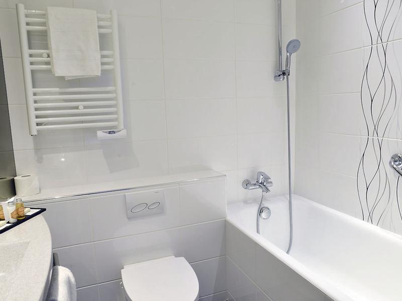 A89882220BDDF984BA4904D522687144