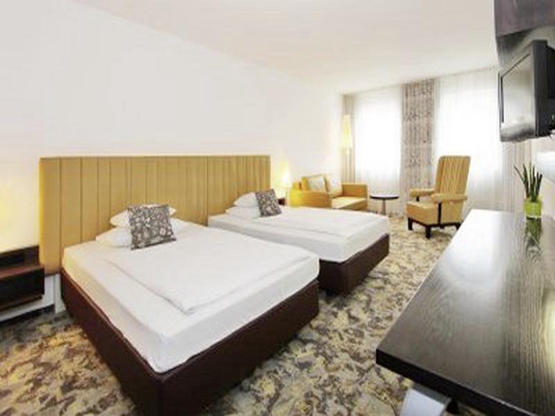 8B7C8AC109F79CF1CE1E26AA392AE22D