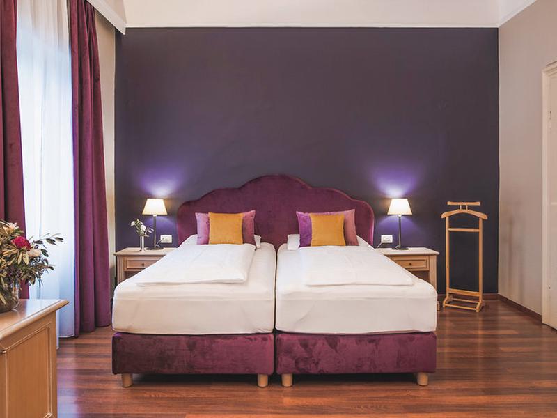 1EBADA3F4AAF577772AE1E1A2DEA4BB7