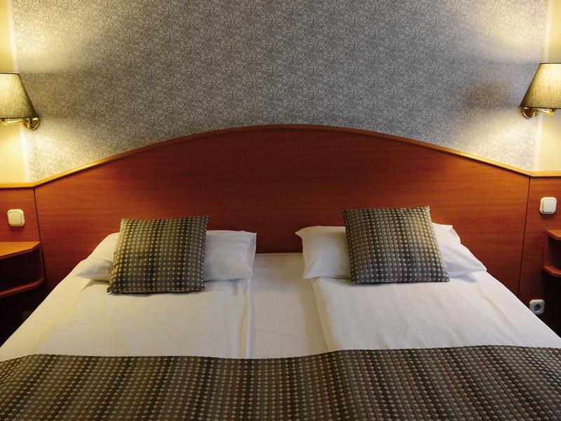 E1E1B33BC90B69AC0C54E70D2E28C493