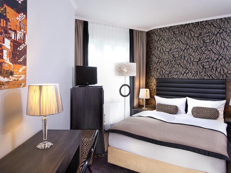 02838E884C34EC95B360D4F143FFFDF3