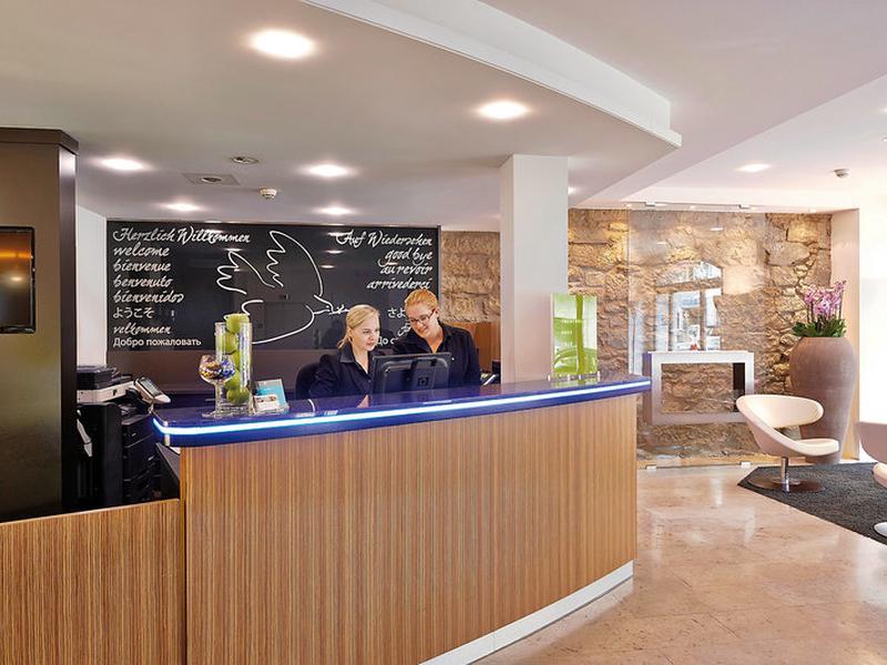 024AB92B0F655192DA0BE25C31CD57F6