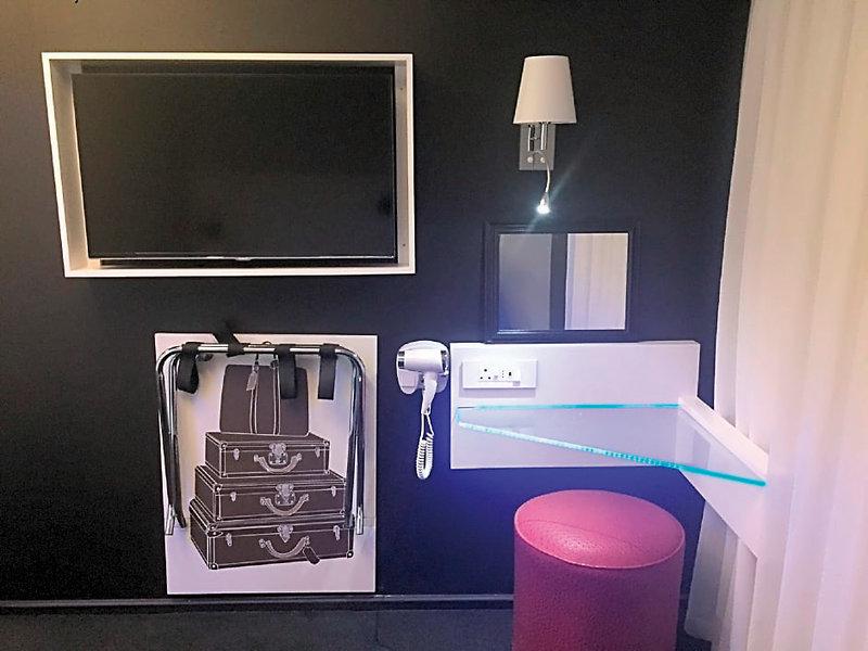 147B548E0CEA94658FCD29AC73408D33