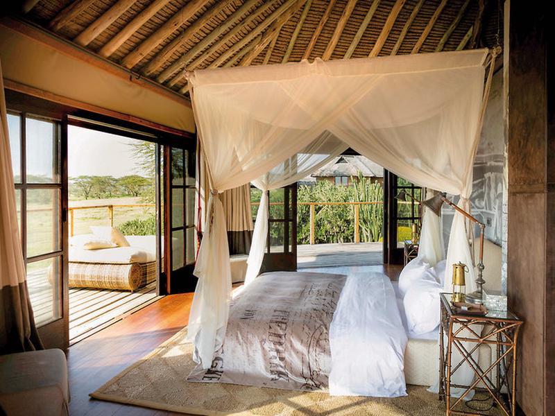 083E8F06E64F37D43429806CEB35D29A