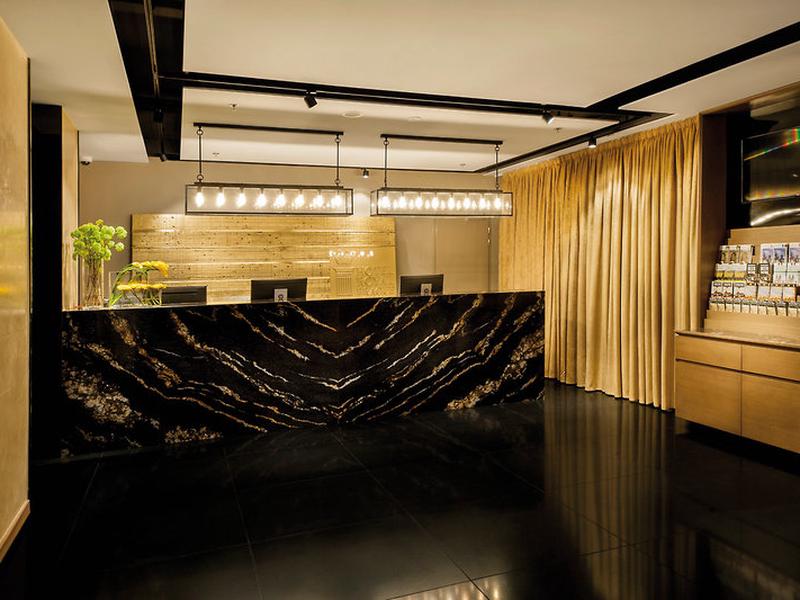 9429F6C0176ABCE6D4E59E0659F320BE