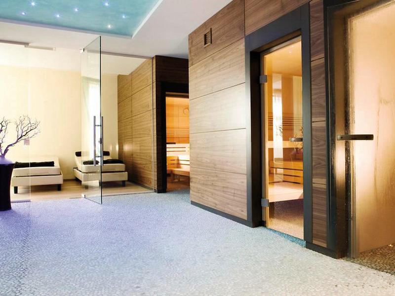 05DE226618056D60585325C27E7C7D7E