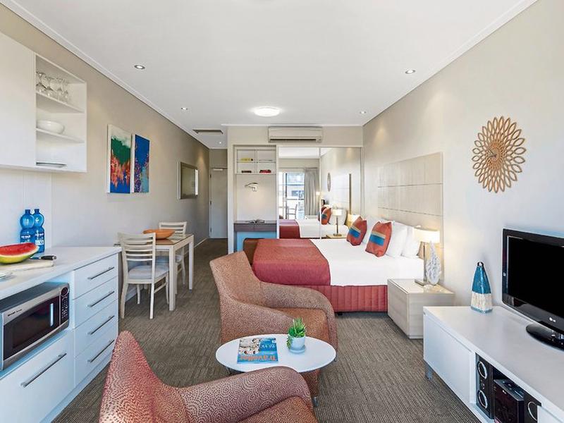 B9F5F15A4BE7E485EF31642EC8C6F48E