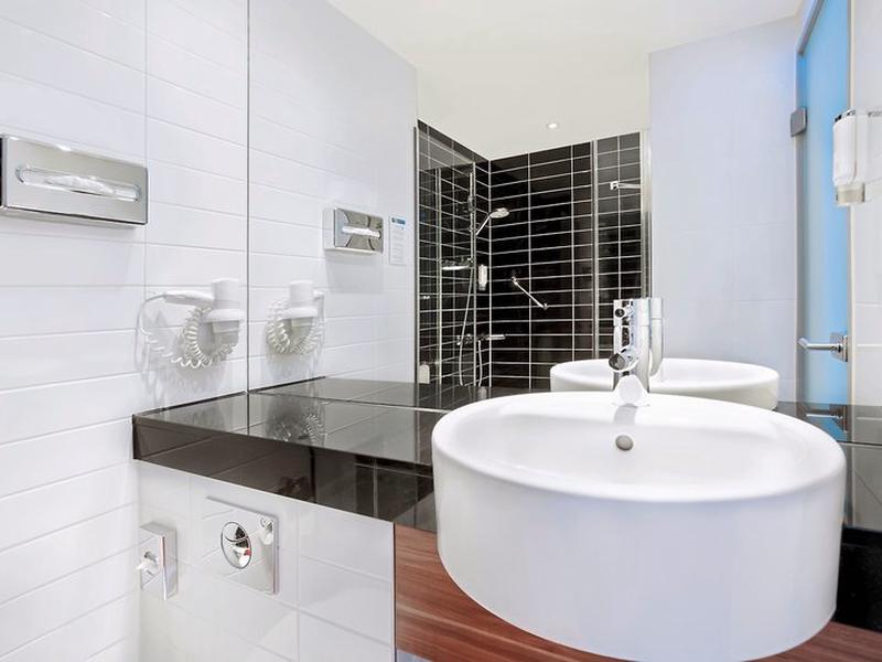 596DFC0F60E71475A89D454EF14511E7