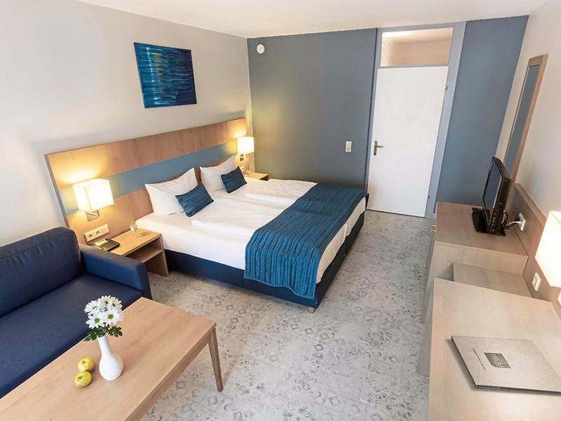 5043E1F50F1238AB5F29236F07E359B6