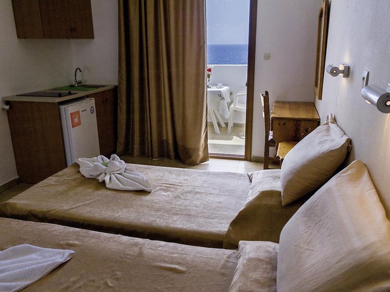 AB1027C0E759F8B7FEC9895B341D7EDF