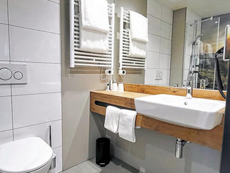 CBFB34E3315CFCD84FD8BF26784E6813