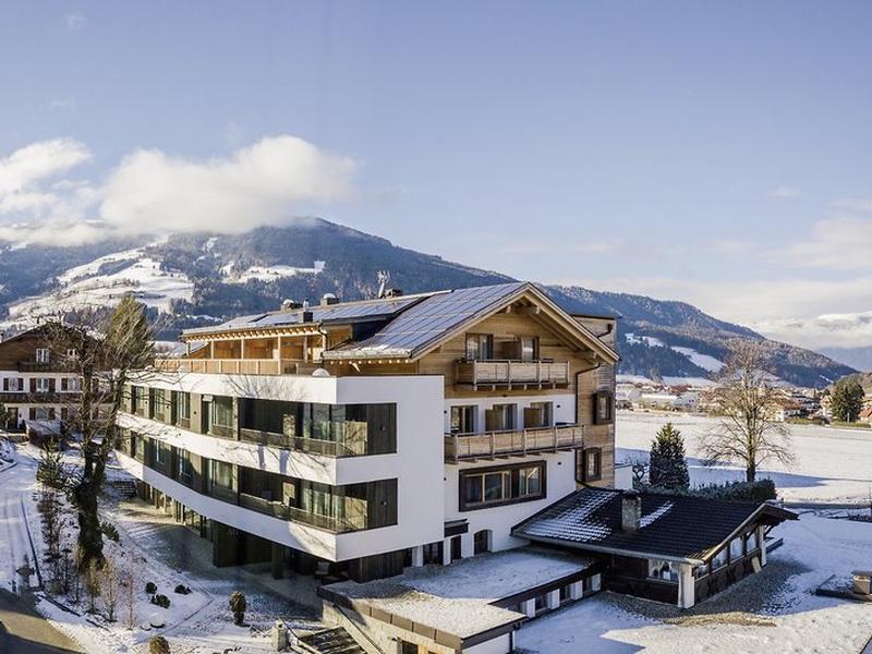 D8E0934AF0EEDC8B9F44CF8C52F7C739