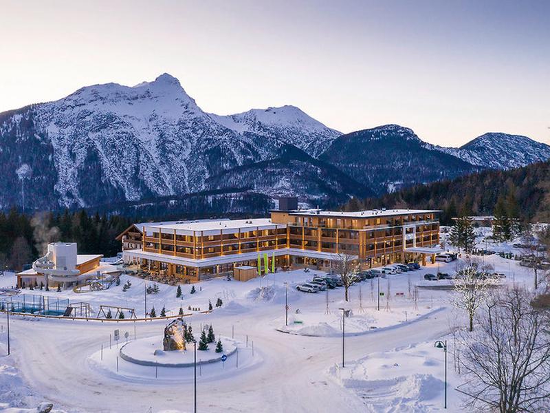 AFBFE323D94B977709379FB0CDCB8F7B