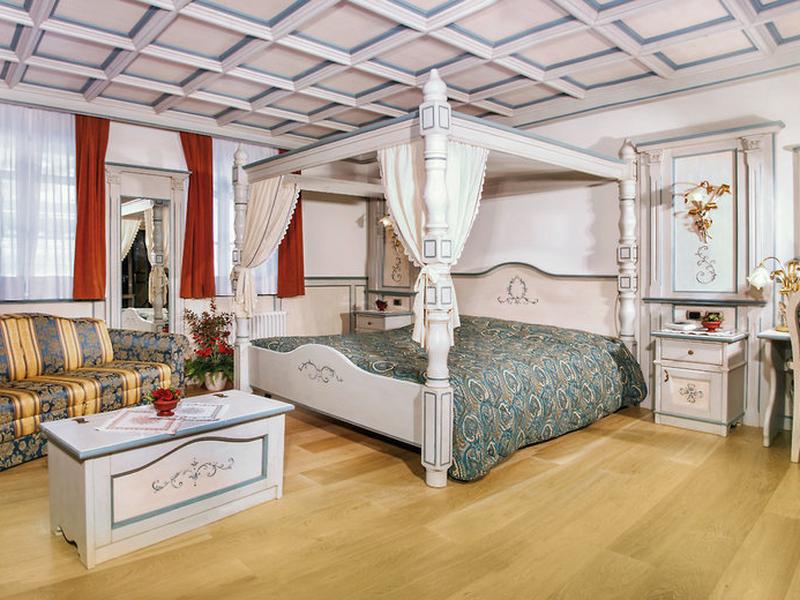 CC8ECB7912AD53D72B0376FD9E542AA1