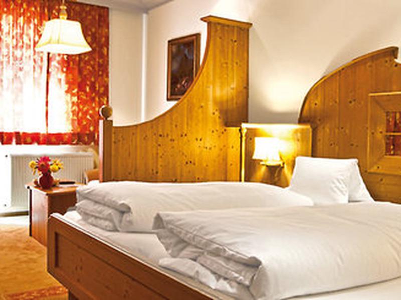 54A5261A1B18D5522CDB145747104364