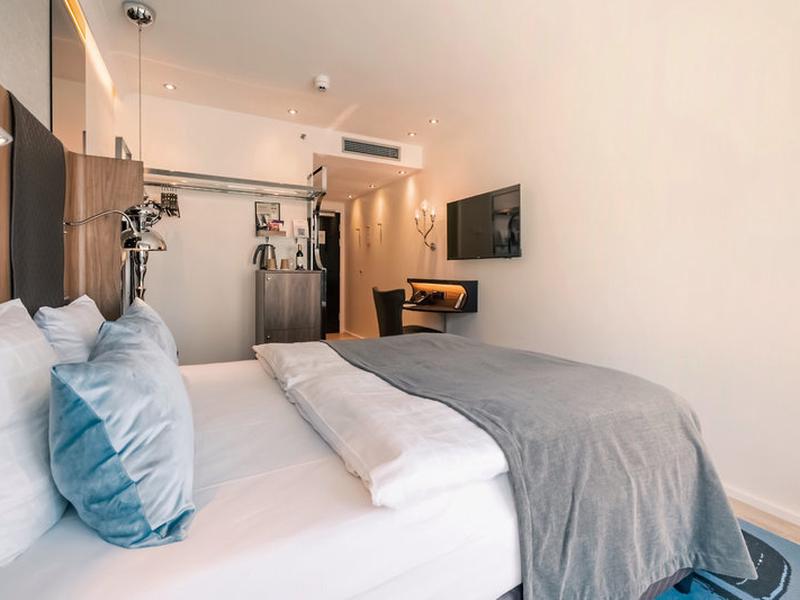 5C9C2E2CD86DAAE5B19F04B9984D670A