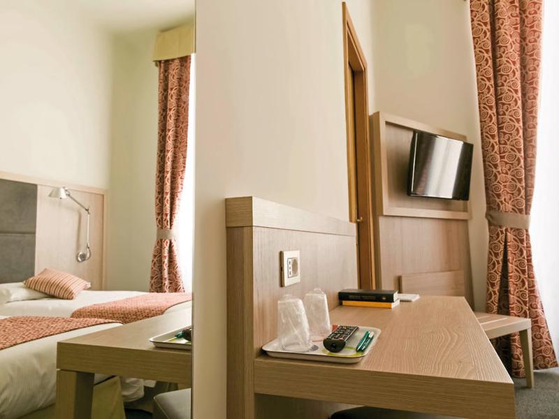 9A9AB5F0FF2C81F2484A0DEA11D24624