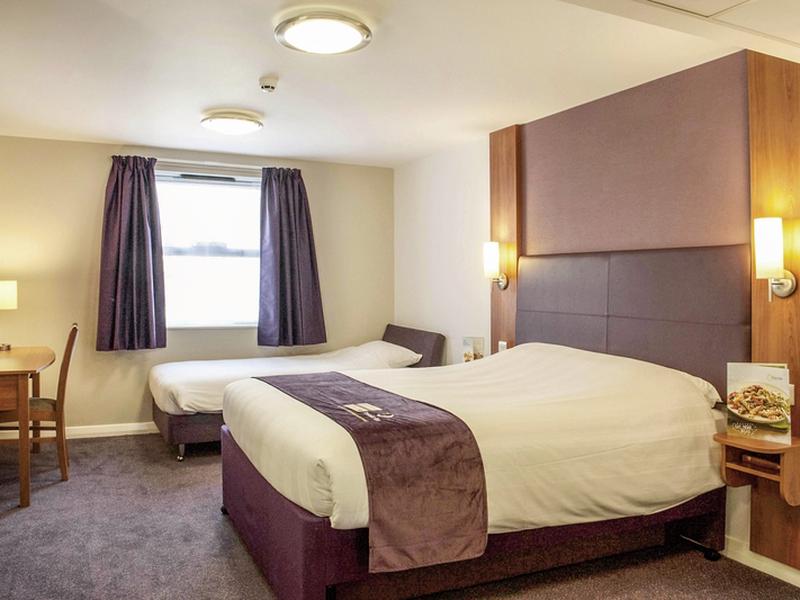 2309A1A67049E06DE66CC88853024215