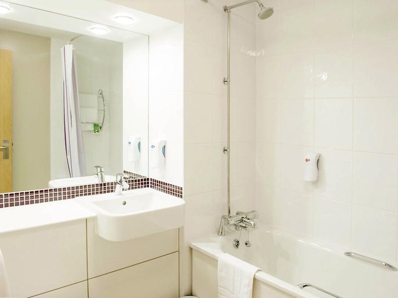 C3712ECE905659BD2C230236A75BD7A1