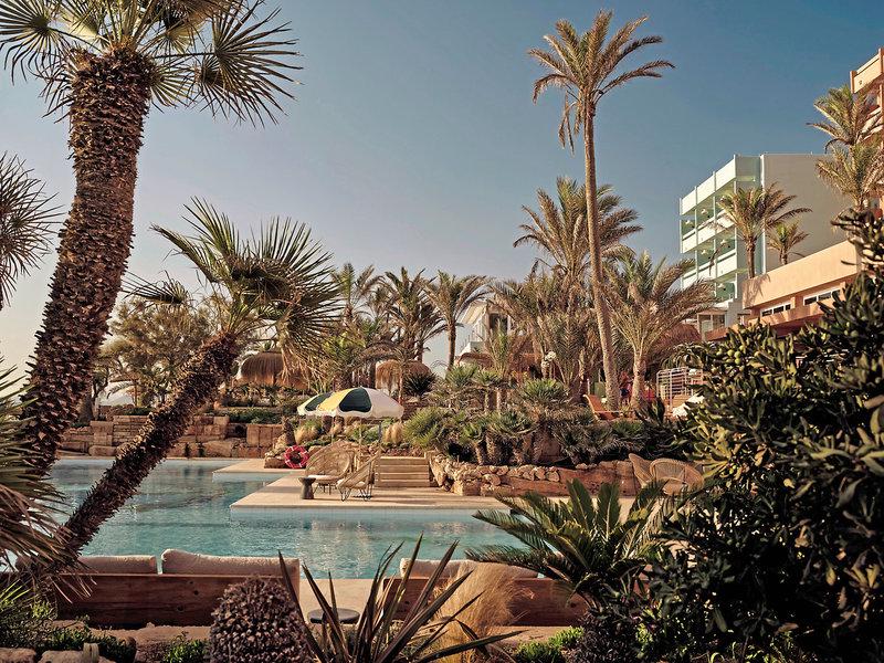 Bikini Island & Mountain Hotel Es Trenc
