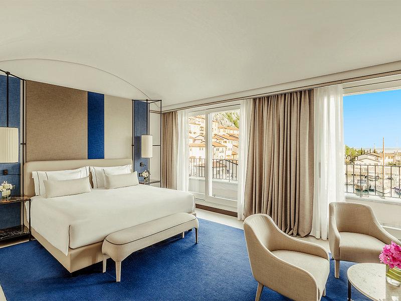 7A6A0E3985AF0EF0A2D5910A409946EF