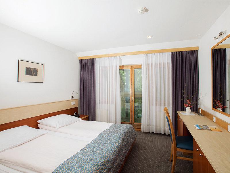 DE01A3DB7142FFFF5FC7C99A6FB4805C