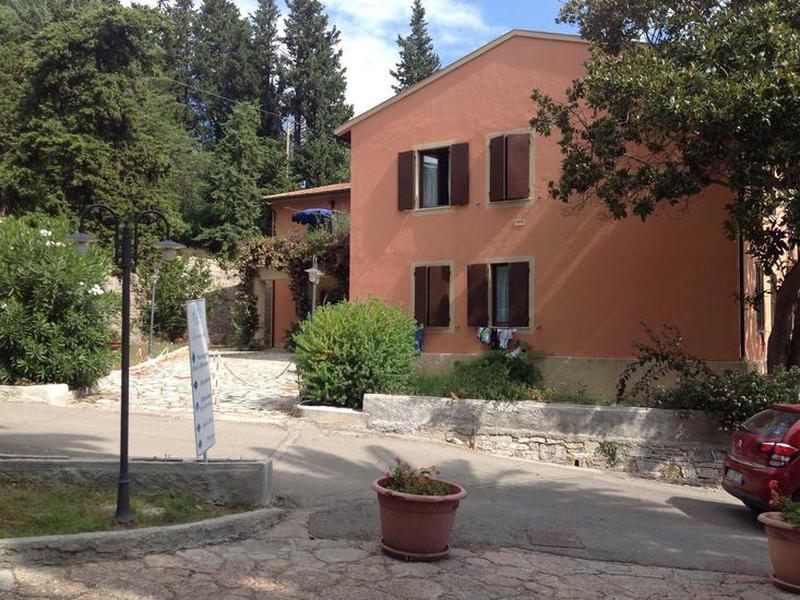 FDAF3606302E24C9F8C10B9D42DA1259