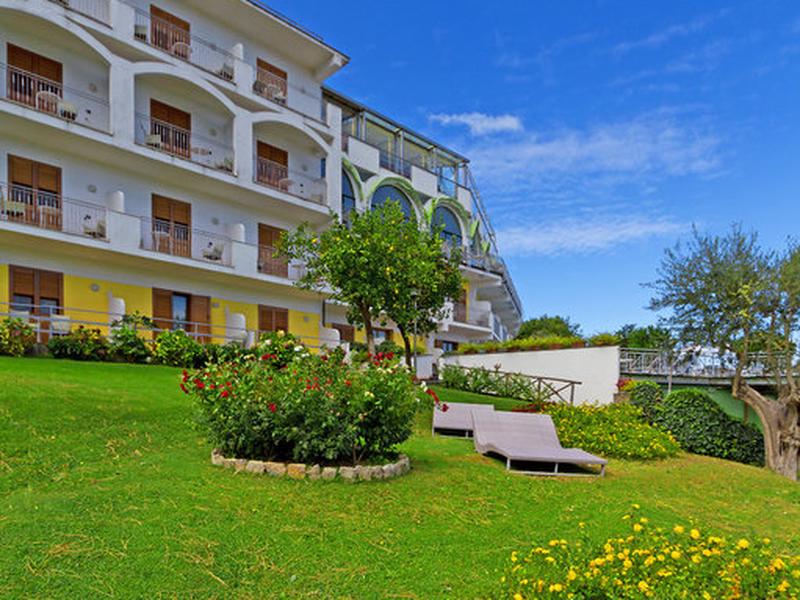 0EDEB23D282A80657DD5A1F83DF512AD