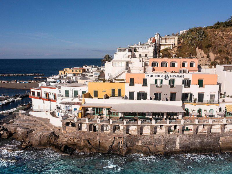 AFEBC0F2CC75DD6D097F6828BD422663