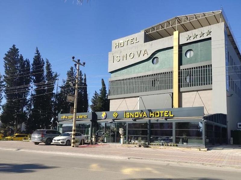 Isnova Hotel