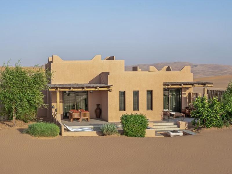 Bab Al Nojoum Bateen Liwa