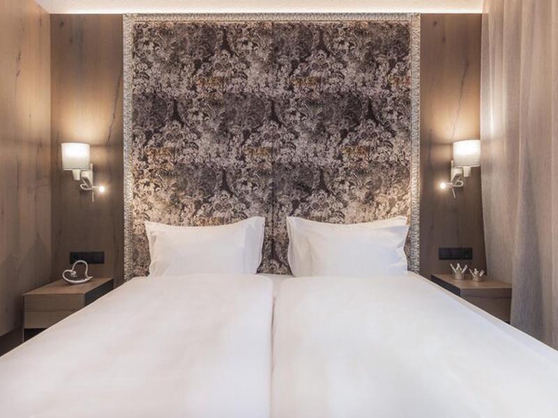 A297E13F923C8FEDB3078B8B1DEB92FC