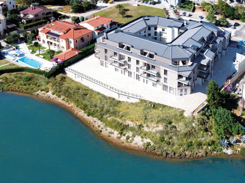 7A2B8D9EAC0CA35E862AF007610D77D2